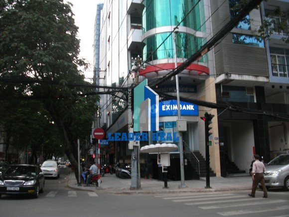 Tòa nhà 130NCT Buildng đường Nguyễn Công Trứ nhìn tổng quan
