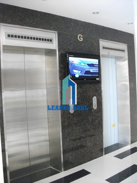 Hệ thống thang máy của cao ốc Phượng Long Building
