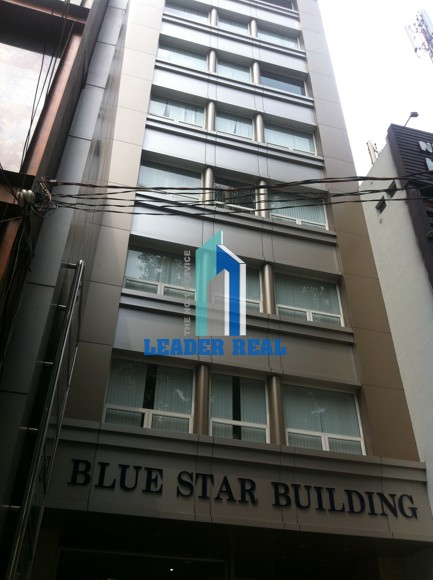 Tòa nhà Blue star Building nhìn tổng quan từ phía ngoài đường Tôn Đức Thắng