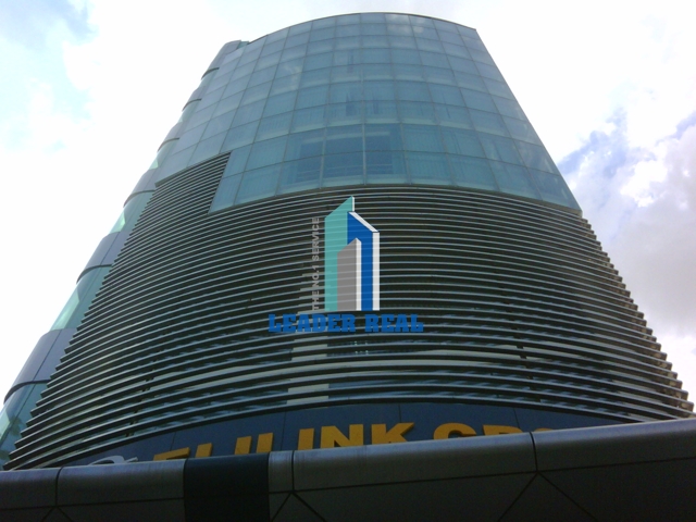Tòa nhà Elilink Building nhìn tổng quan từ phía ngoài đường Phan Xích Long