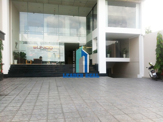 TPA Building quan Tan Binh. View mat tien phia truoc toa nha
