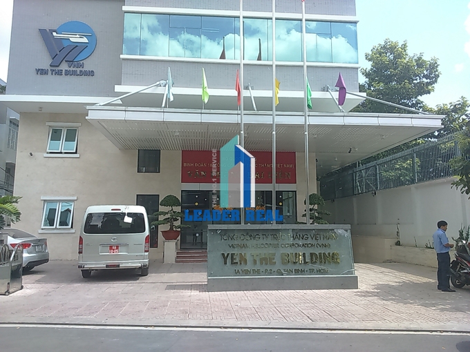 Yen The Building quan Tan Binh. Mat tien phia truoc toa nha