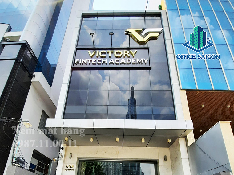 Victory building
