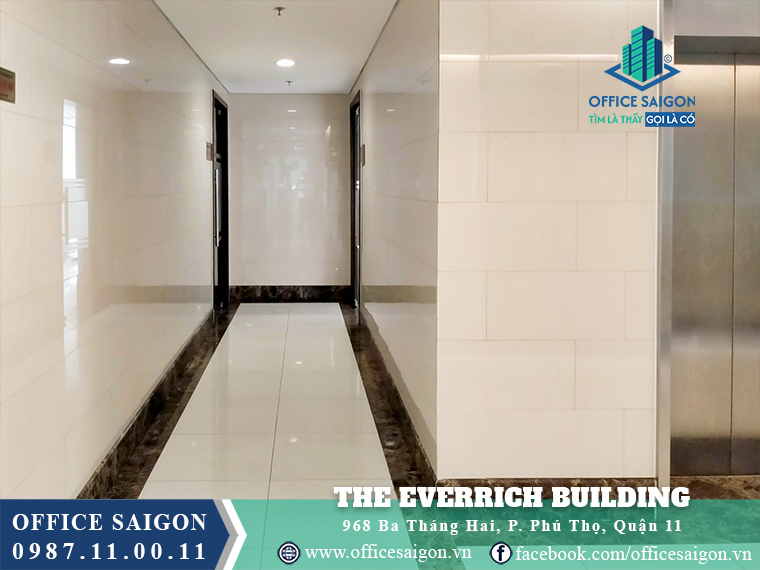 Hành lang văn phòng cho thuê The Everrich Building